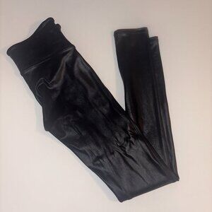 WOMEN'S SPANX FAUX LEATHER LEGGINGS - SIZE M
